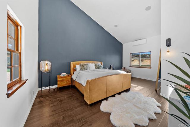 24949 Thunder Mountain Road, Ramona CA: https://media.crmls.org/mediaz/f9cb1682-8edf-4790-b818-bf83079a7a8e.jpg