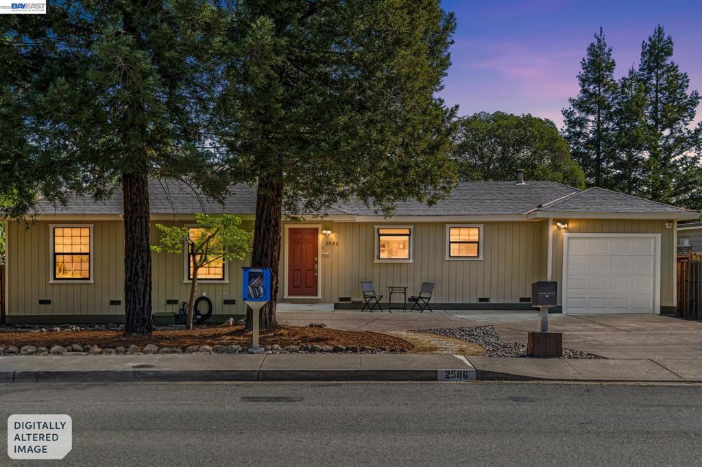 2586 Buena Vista Ave