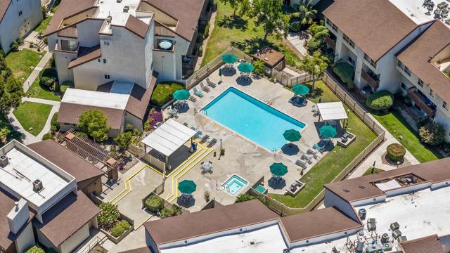 6131 Rancho Mission Rd, San Diego CA: https://media.crmls.org/mediaz/f9cddf2e-983d-4aa5-b93e-20d3c515bc4b.jpg