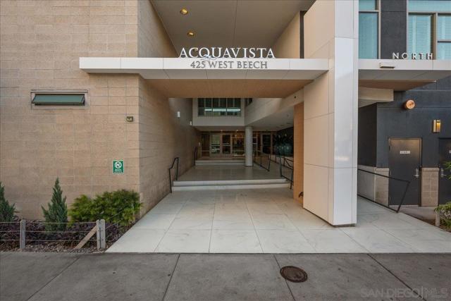 425 W Beech St, San Diego CA: https://media.crmls.org/mediaz/f9ce6918-8c80-4406-91fc-b4d8530a39b8.jpg