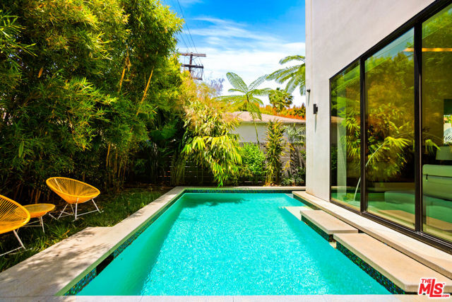 619 N Harper Avenue, Los Angeles CA: https://media.crmls.org/mediaz/f9cf6892-1ca0-46ff-9ea2-47807499d30e.jpg