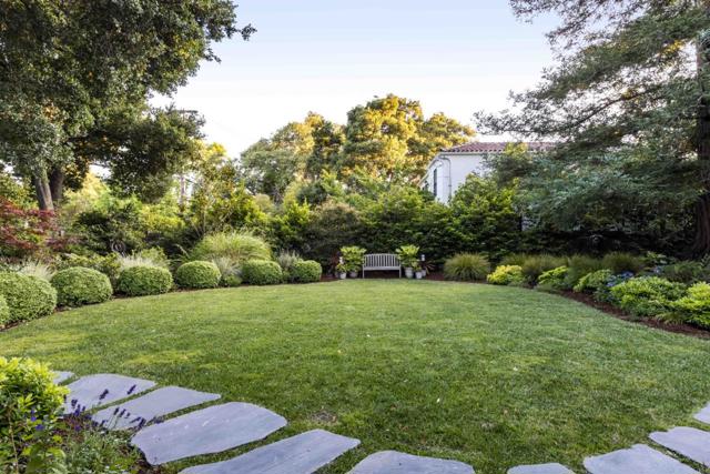 467 Lincoln Avenue, Palo Alto CA: https://media.crmls.org/mediaz/f9cfa133-7d2a-411d-8504-46fe0a9c0f22.jpg