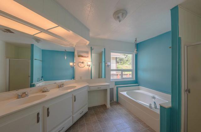 Image 27 of 39 For 17581 Pond-derosa