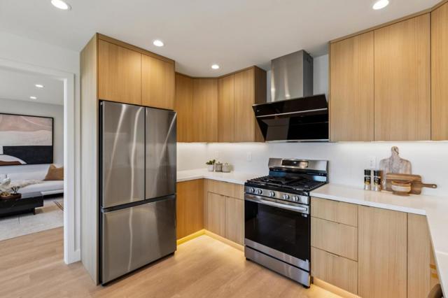 2629 San Jose Avenue, San Francisco CA: https://media.crmls.org/mediaz/f9d03bbc-cd70-4b84-b3b4-568098c8d667.jpg