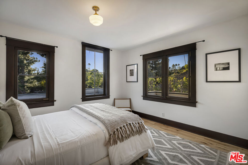 MLS #26863929 image #33