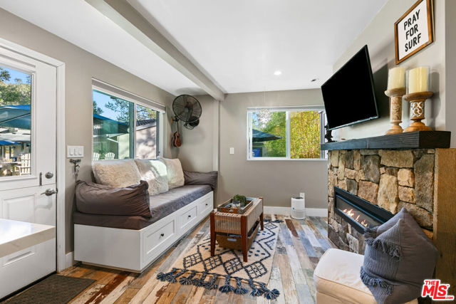 30603 El Sueno Drive, Malibu CA: https://media.crmls.org/mediaz/f9d1b818-d030-4e65-b2c1-e6fc5f835b35.jpg