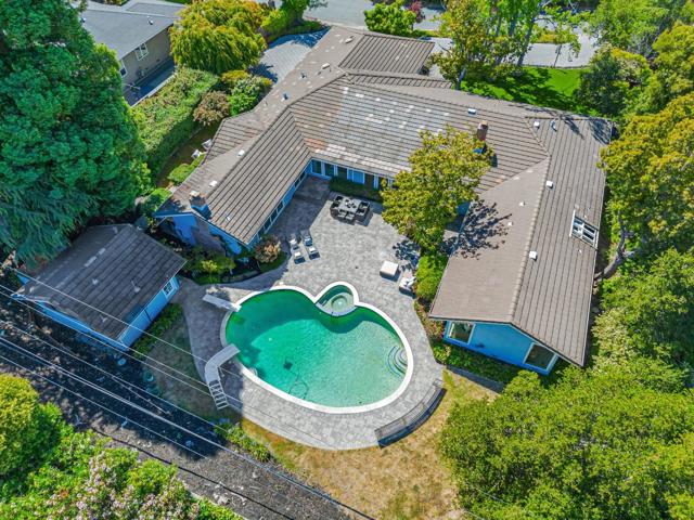 937 Parrott Drive, Hillsborough CA: https://media.crmls.org/mediaz/f9d1c463-028c-48fb-afa6-0b7e533d0100.jpg