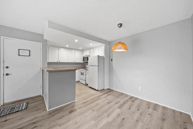 Detail Gallery Image 18 of 39 For 5910 Rancho Mission Rd #37,  San Diego,  CA 92108 - 1 Beds | 1 Baths