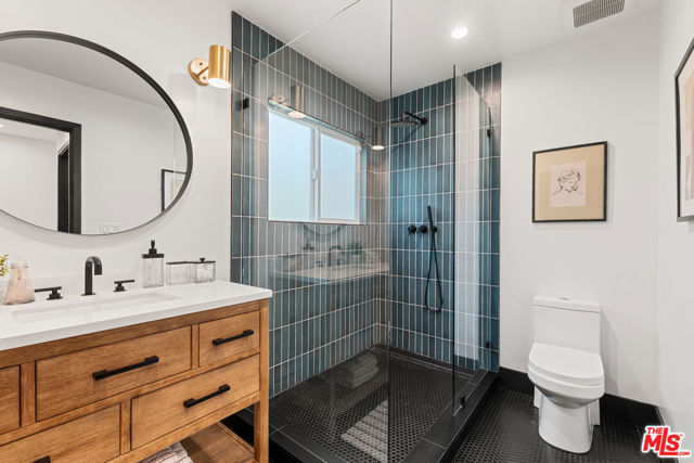 4034 Denny Avenue, Studio City CA: https://media.crmls.org/mediaz/f9d27624-d692-4ca0-ad21-a00c57f8422d.jpg