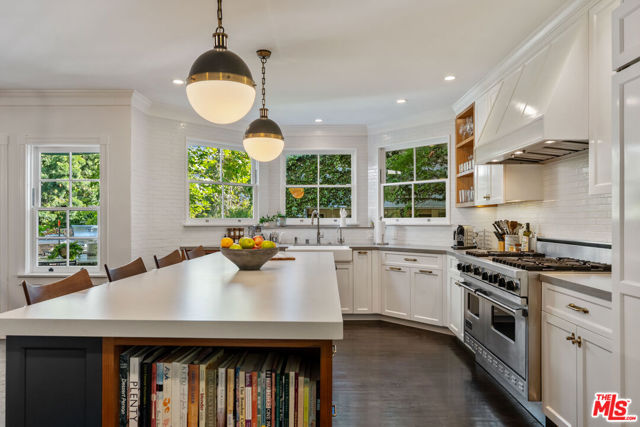 Drew Fenton | 233 S Saltair Avenue Los Angeles CA | MLS: 7463962 Drew Fenton | 233 S Saltair Avenue Los Angeles CA | MLS: 7463962