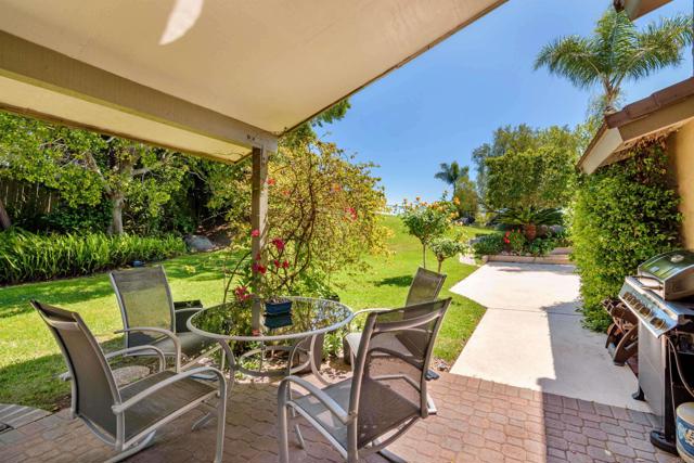 341 Pico De La Loma, Escondido CA: https://media.crmls.org/mediaz/f9d2d6e7-bcaf-4be9-a8fe-5d95dd641a4f.jpg