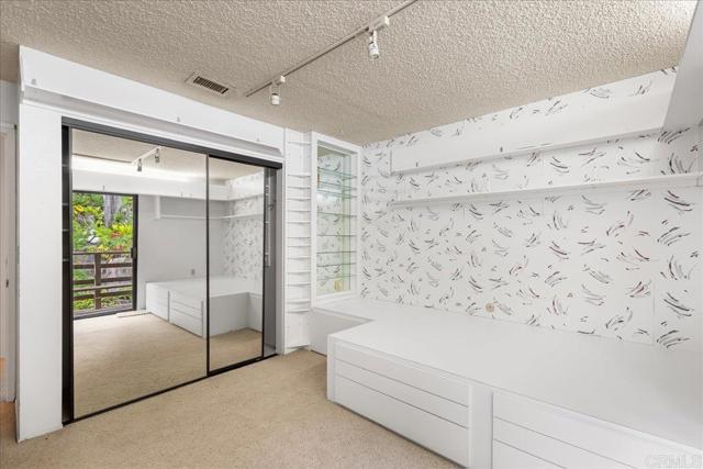 Detail Gallery Image 46 of 75 For 2871 Brant St, San Diego,  CA 92103 - 3 Beds | 3/1 Baths