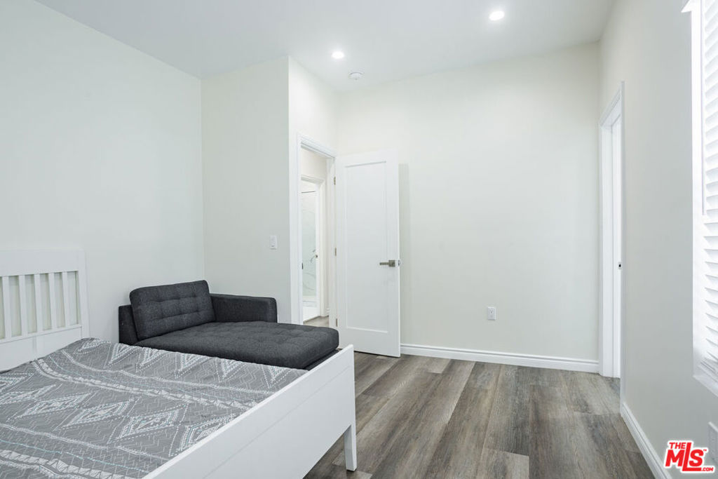 MLS #25616929 image #27