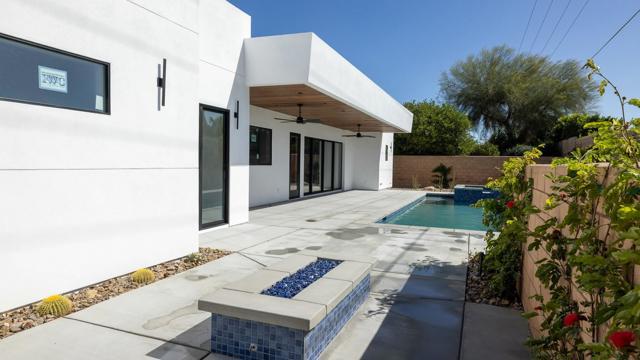 79777 Kingston Drive, Bermuda Dunes CA: https://media.crmls.org/mediaz/f9d3a439-1804-4745-8976-747bb46e6351.jpg