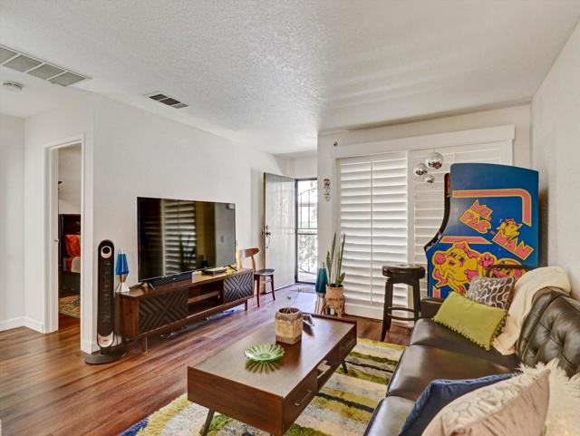 701 Los Felices Circle W #114, Palm Springs, CA 92262