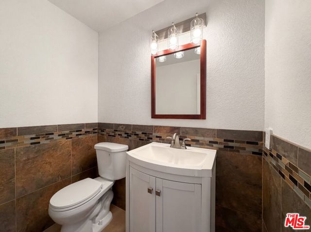 37740 Duffel Street, Palmdale CA: https://media.crmls.org/mediaz/f9d531e4-437b-4c8c-83d2-493ac29a9ea2.jpg