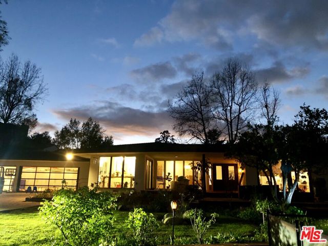 5 Bed Home for Sale in Los Angeles, California