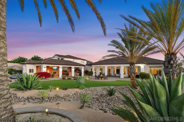 15674 Via Santa Pradera, San Diego CA: https://media.crmls.org/mediaz/f9d7a0f1-8bb8-49d0-8143-de07a042db87.jpg