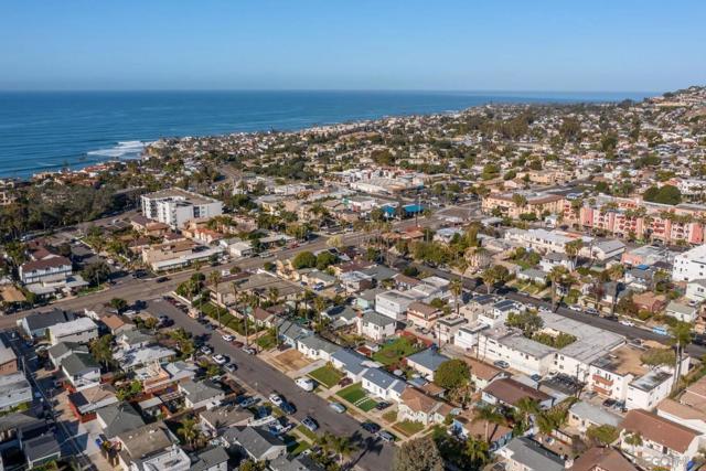 851 53 Sapphire, San Diego CA: https://media.crmls.org/mediaz/f9d7bb18-9619-4ff6-9ce3-859fbab7943f.jpg