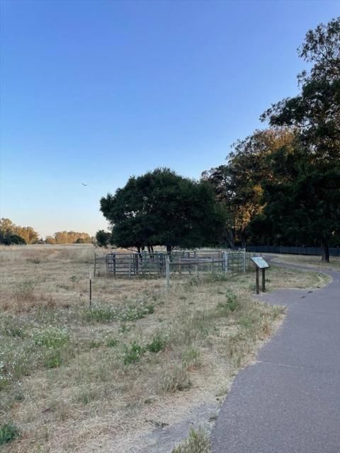 140 Suburbia Avenue, Santa Cruz CA: https://media.crmls.org/mediaz/f9d7d3ec-d726-439a-8d52-4290c685964d.jpg