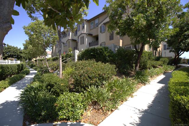 5506 San Roberto, San Diego CA: https://media.crmls.org/mediaz/f9d80e48-846b-4e9f-a2e6-6ab2289c68d9.jpg