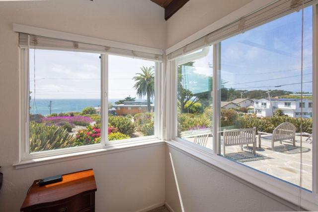 816 Park Avenue, Moss Beach CA: https://media.crmls.org/mediaz/f9d908e3-787f-4840-9951-6dc579ad5d84.jpg