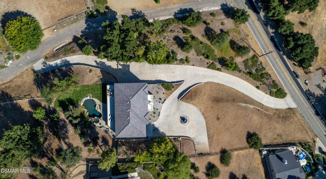 29677 Mulholland Highway, Agoura Hills CA: https://media.crmls.org/mediaz/f9d9436b-52d2-42e1-9c4f-b1da6efea08a.jpg