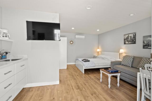 228 E Julian Street, San Jose CA: https://media.crmls.org/mediaz/f9d9562e-0498-4089-ad29-9b053220595e.jpg