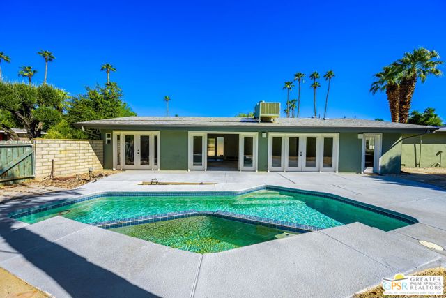 5111 E Bobolink Lane, Palm Springs CA: https://media.crmls.org/mediaz/f9da6879-ba88-4464-acd8-cfa672d900a0.jpg