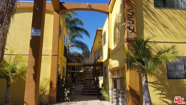 559 Sunset Avenue photo 5