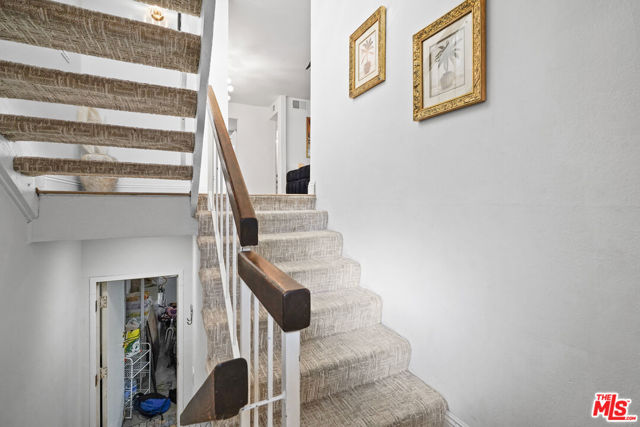 5245 Coldwater Canyon Avenue, Sherman Oaks CA: https://media.crmls.org/mediaz/f9dc368b-de57-4ff1-8549-d4a06b4e8162.jpg