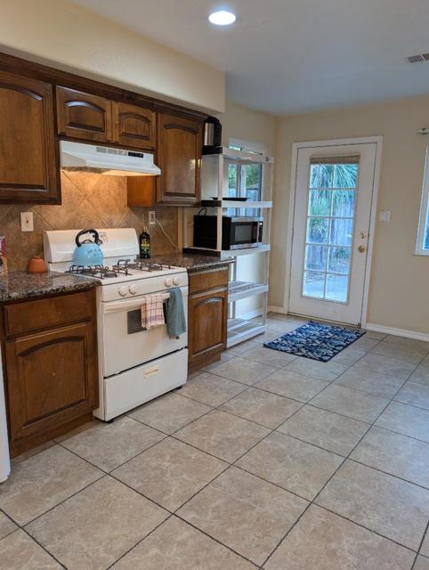 3806 Round Valley Circle, Stockton CA: https://media.crmls.org/mediaz/f9ddb82e-fc91-4236-9294-3dbcd84e8b87.jpg