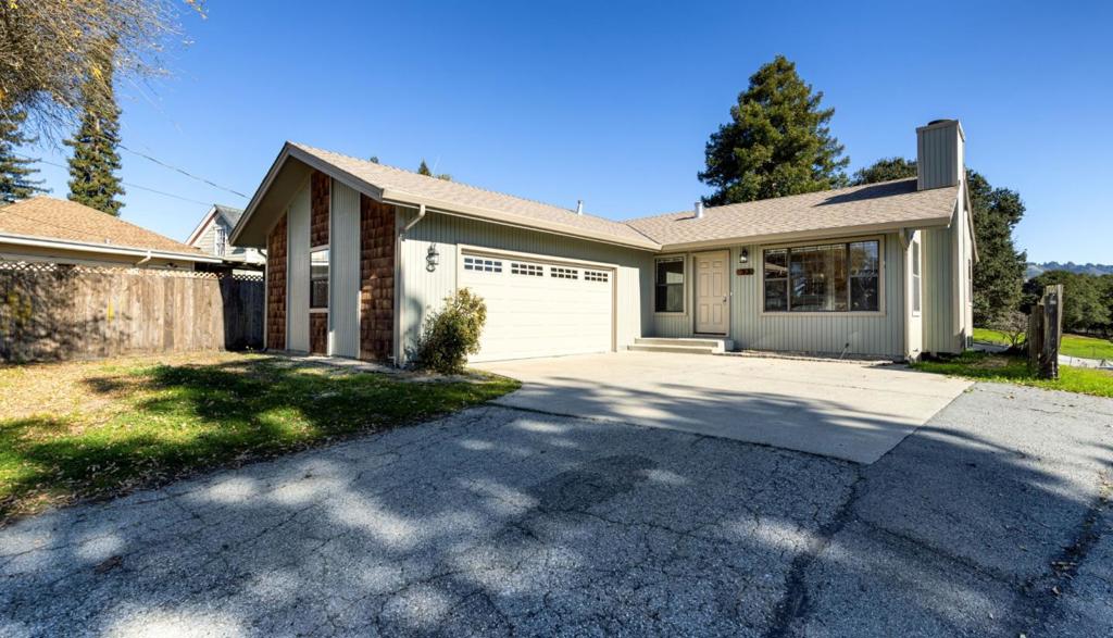 33 Brushwood Lane