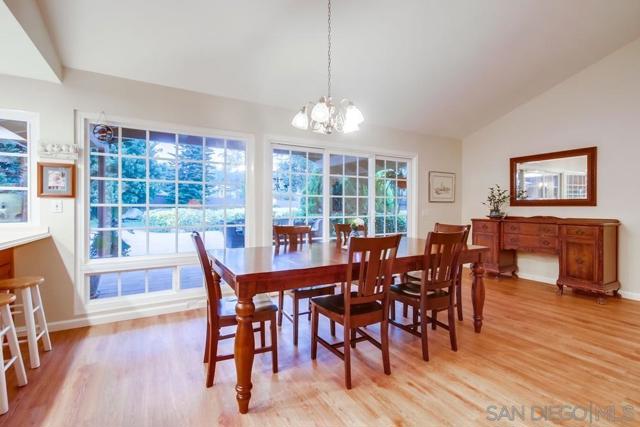 16657 Valle Verde Rd, Poway CA: https://media.crmls.org/mediaz/f9df6e36-d7c5-4f18-b1eb-52567c2162e8.jpg