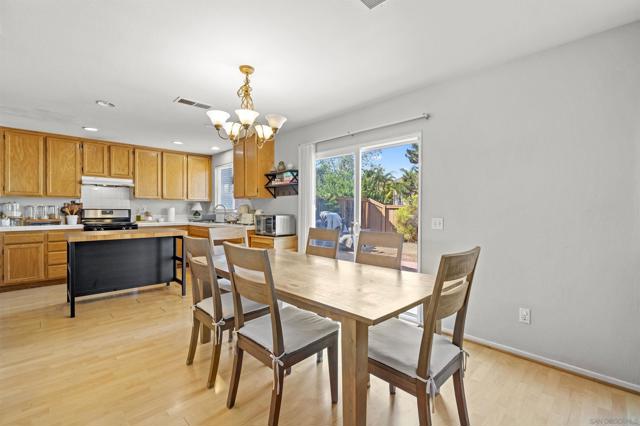 5954 Vista Santa Catarina, San Diego CA: https://media.crmls.org/mediaz/f9e0166a-b20b-407a-958e-f6ade34e2162.jpg