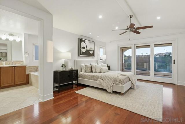 5448 Caminito Bayo, La Jolla CA: https://media.crmls.org/mediaz/f9e0a6b5-642f-4f9f-9a5e-f02e8a72eaeb.jpg