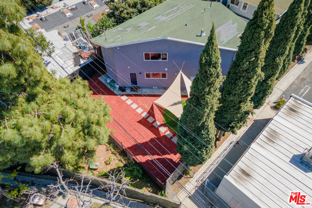 5633 La Mirada Avenue, Los Angeles CA: https://media.crmls.org/mediaz/f9e13234-a6bc-42b1-8561-19afeae6603f.jpg