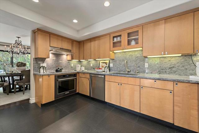 116 Calle Nivel, Los Gatos CA: https://media.crmls.org/mediaz/f9e17b0f-bae9-4006-9d84-093c8085b893.jpg