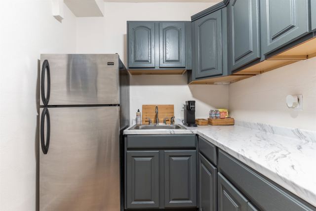 2238 7Th, Berkeley CA: https://media.crmls.org/mediaz/f9e18823-b082-46bc-a52d-78793230432e.jpg