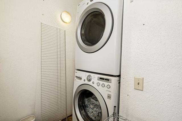 Image 26 of 35 For 78650 Avenue 42  102