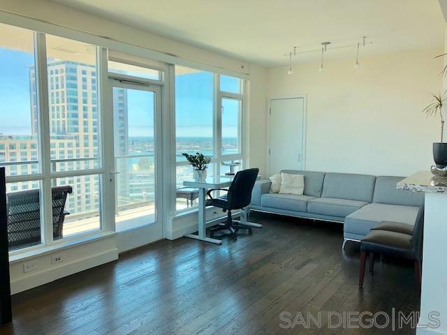 325 7th - photo 10