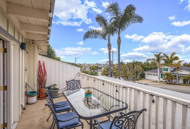 303 305 Sanford Street, Encinitas CA: https://media.crmls.org/mediaz/f9e3f0c6-07bb-4de3-9c2d-f0fcf04afc08.jpg