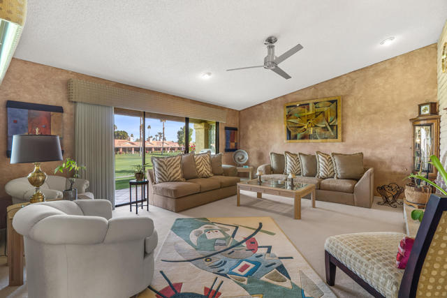 feature listing property photo