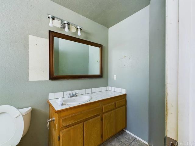 Detail Gallery Image 19 of 30 For 20596 Manzanita Way, Jamul,  CA 91935 - 4 Beds | 2 Baths