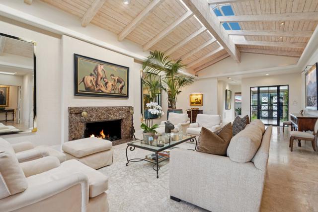 Image 7 of 55 For 74 Mayfair Drive