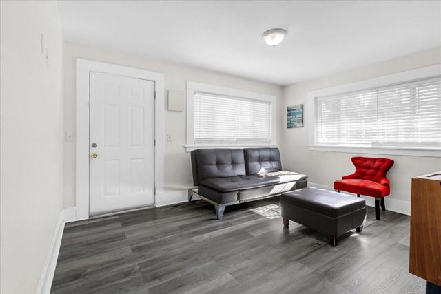 323 Rutland, San Jose CA: https://media.crmls.org/mediaz/f9e7d287-e117-4304-89d3-5538167c2d6c.jpg