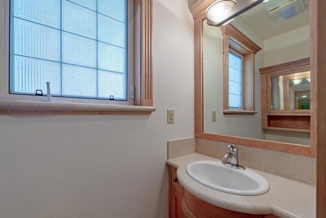 745 Las Olas Drive, Aptos CA: https://media.crmls.org/mediaz/f9e7f2e2-15ca-4775-9054-e8aee32da0bd.jpg