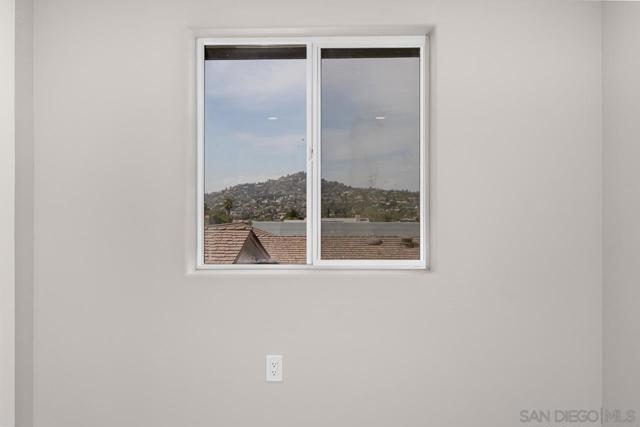 3335 37 S Barcelona St., Spring Valley CA: https://media.crmls.org/mediaz/f9e8c825-98a6-41dd-b8a3-a5392abb675a.jpg