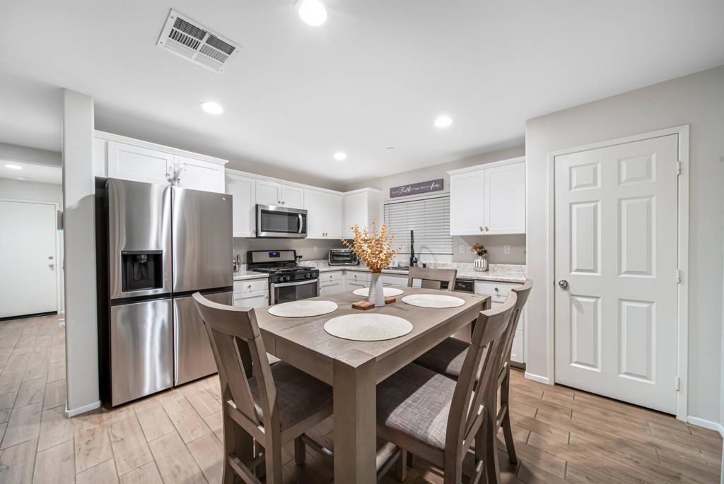 MLS #219138660DA image #6