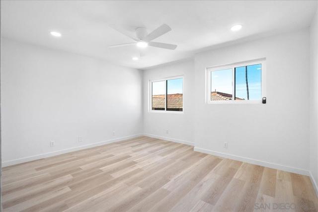 955 Postal Way, Vista CA: https://media.crmls.org/mediaz/f9ea68c1-59c5-4b17-9116-f86370cf9cc6.jpg